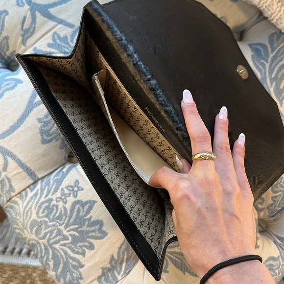 Authentic Yves Saint Laurent "YSL" Black Leather Envelope Clutch Bag W/Chain - Picture 14 of 15